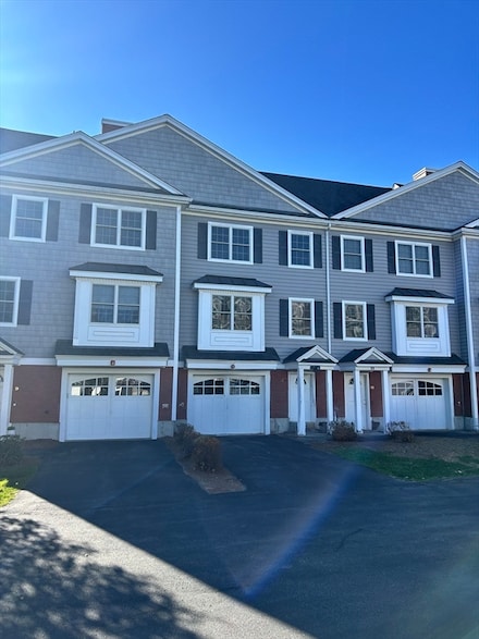 1975 Middlesex St Unit 10, Lowell, MA 01851