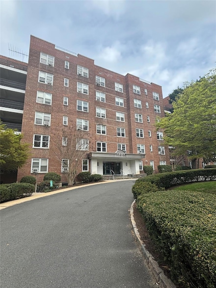 1133 Midland Ave Unit 1K, Bronxville, NY 10708