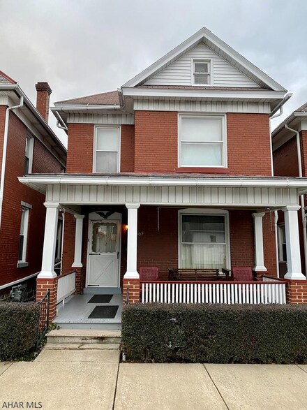 1507 Washington St, Huntingdon, PA 16652