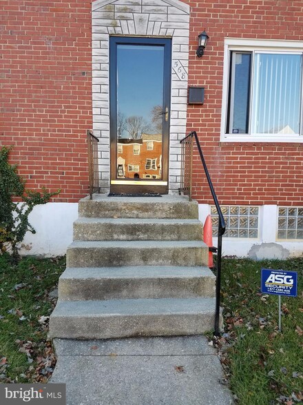568 Lucia Ave, Baltimore, MD 21229