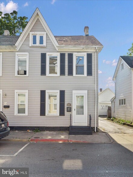 310 N Locust St, Hagerstown, MD 21740