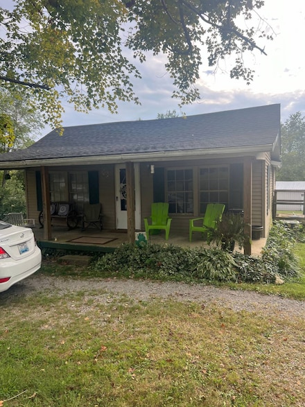 65 Caney Creek Ln, Drakesboro, KY 42337