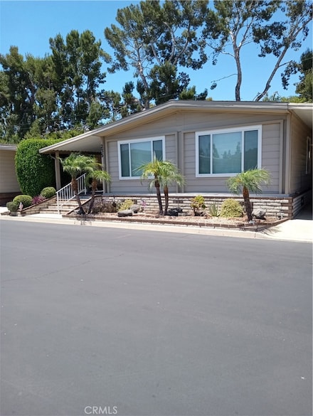235 Ridgelake Dr Unit 37, Placentia, CA 92870