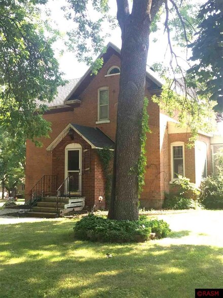 206 206 Ne 4th St, Arlington, MN 55307