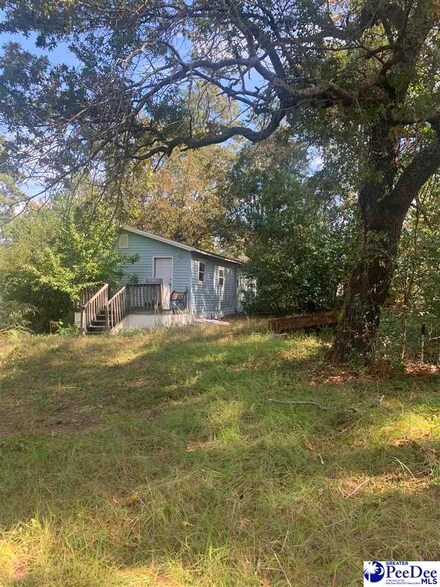 1805 Lock Rd, Dillon, SC 29536