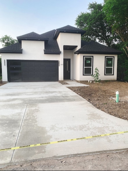 205 Fairview Ave, Waxahachie, TX 75165