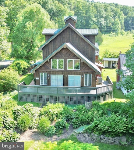124 Long Bend Beach Rd, Hopewell, PA 16650