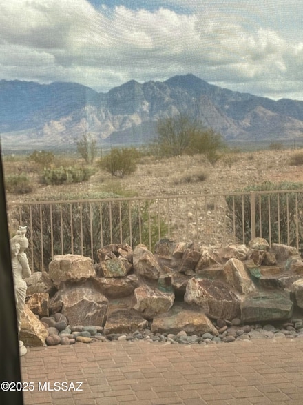 5901 S Painted Canyon Dr, Green Valley, AZ 85622