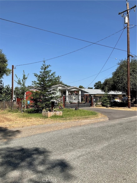 8435 Hollis St, Los Molinos, CA 96055