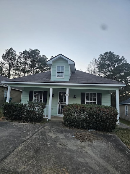 807 Pine Hill Ct, Phenix City, AL 36869