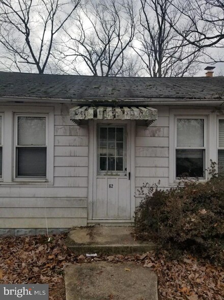 62 E 6th Ave, Pine Hill, NJ 08021