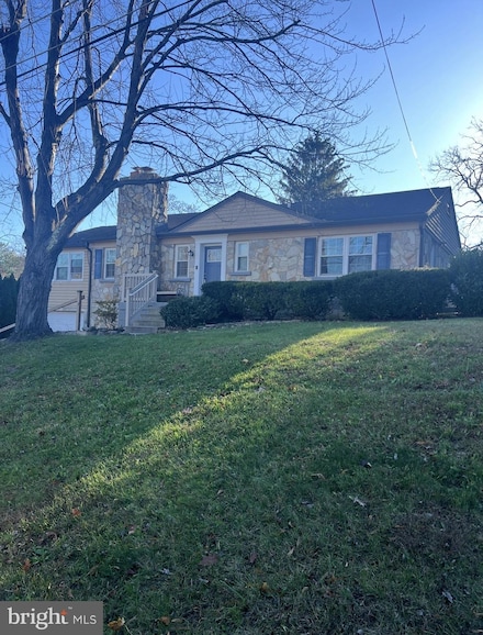 709 N Warfield Dr, Mount Airy, MD 21771