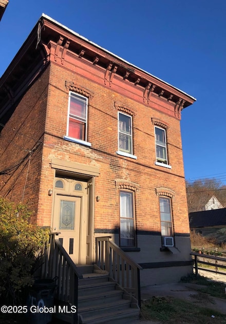 250 E Main St, Amsterdam, NY 12010