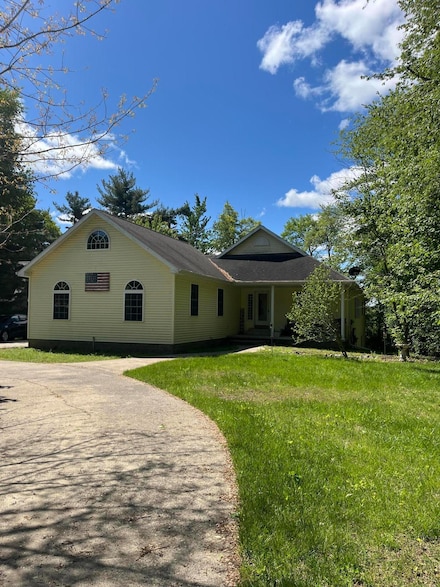 2273 Woodland Trail, Hillsdale, MI 49242