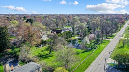 Bowling Green OH Real Estate &amp; Homes for Sale - Homes.com