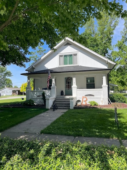 715 N North St, Argenta, IL 62501