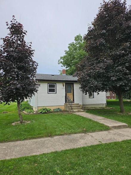 713 3rd Ave, Brewster, MN 56119