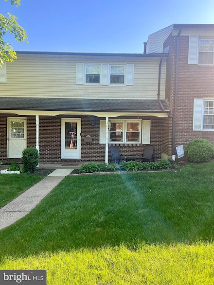 104 Village Dr, Boyertown, PA 19512