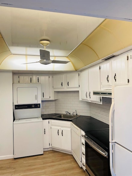 2000 Presidential Way Unit 1002, West Palm Beach, FL 33401