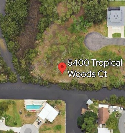 5400 Tropical Woods Ct, Port Richey, FL 34668