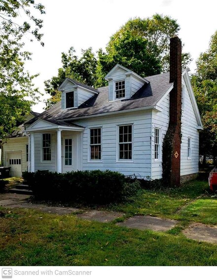 8220 Main St, Williamsburg, IN 47393