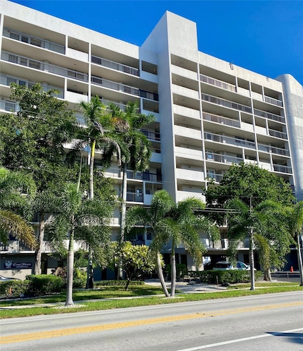 4800 Bayview Dr Unit 606, Fort Lauderdale, FL 33308