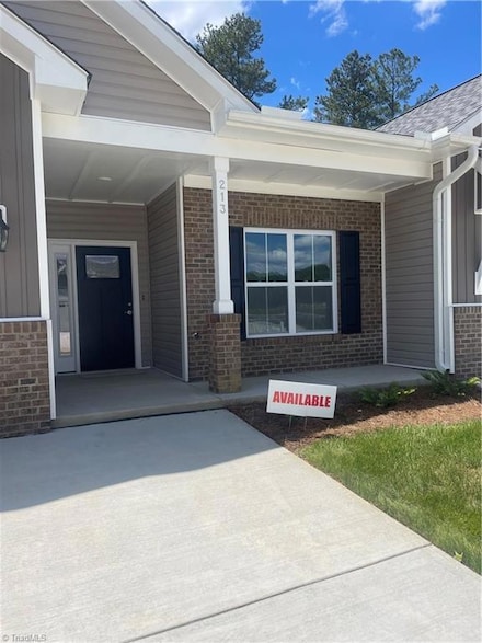 215 Cason Dr, Gibsonville, NC 27249