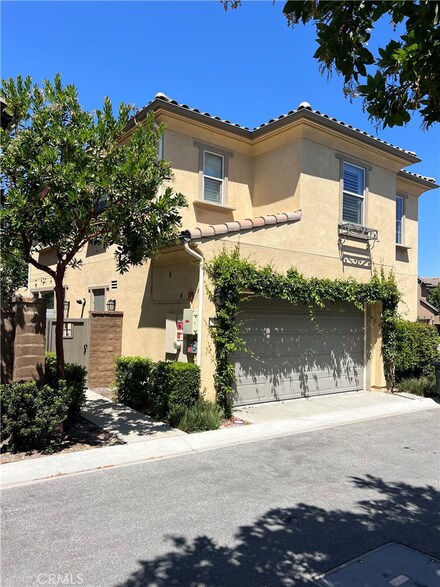 77 Majeza Ct, Rancho Mission Viejo, CA 92694