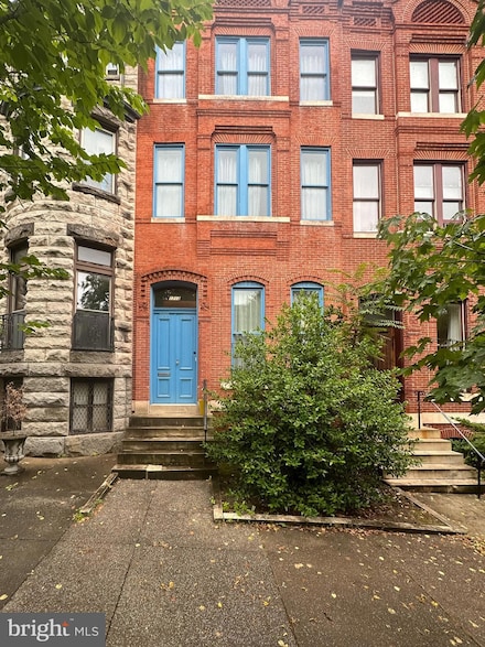 1713 Bolton St, Baltimore, MD 21217