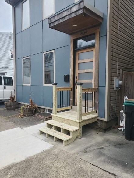 804 North Ave, Pittsburgh, PA 15209