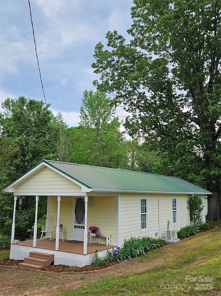 504 Pineburr Ave SW, Valdese, NC 28690