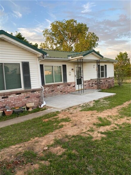 38458 Highway 9, Tecumseh, OK 74873