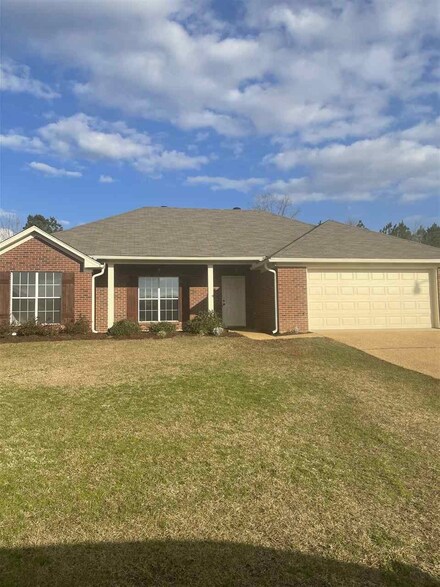 525 Roxbury Place, Florence, MS 39073