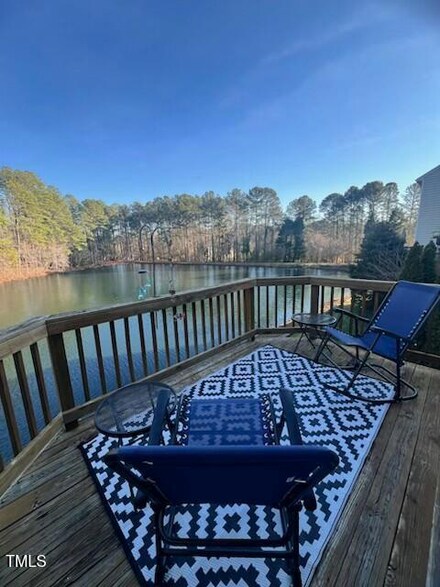 7228 Doverton Ct, Raleigh, NC 27615