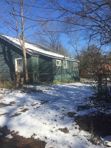 4 Smythe St, Spartanburg, SC 29301