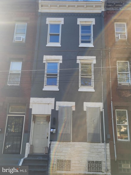 642 E Indiana Ave, Philadelphia, PA 19134