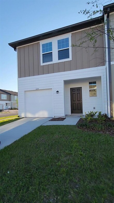 6295 Bucket Ct, Gibsonton, FL 33534