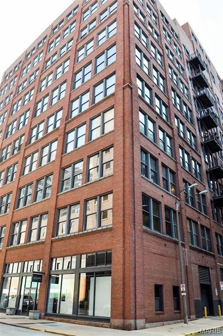 1010 Saint Charles St Unit 1002, Saint Louis, MO 63101