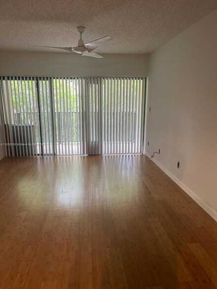 5901 Washington St Unit 252O252O, Hollywood, FL 33023