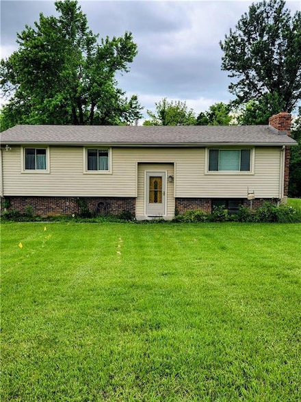 15921 Cantrell Rd, Bonner Springs, KS 66012