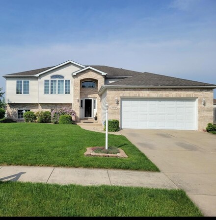 1696 Liberty St, Hobart, IN 46342