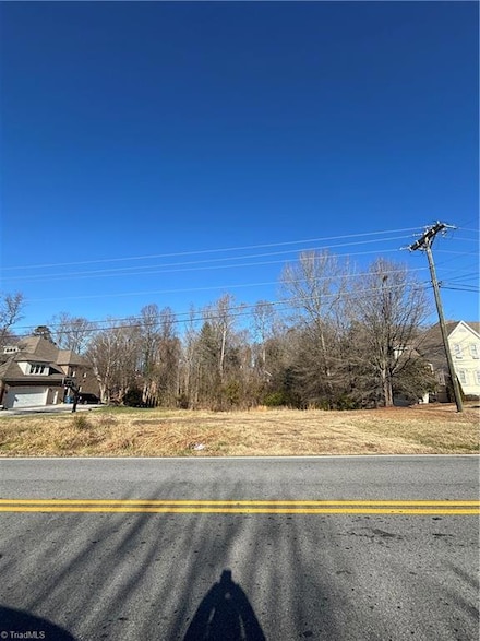 4254 Wayne Rd, Greensboro, NC 27407