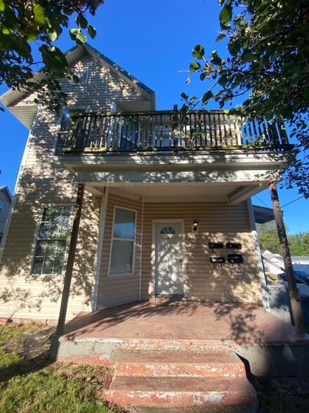 510 4th St Unit A-D, Monett, MO 65708