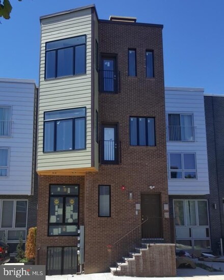 932 N Marshall St, Philadelphia, PA 19123
