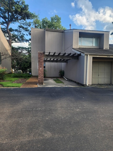4779 Towering Oaks Dr Unit 704, Memphis, TN 38117