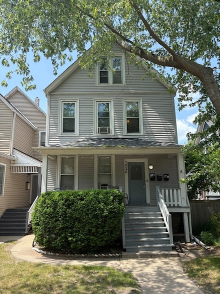 2026 Maple Ave, Evanston, IL 60201