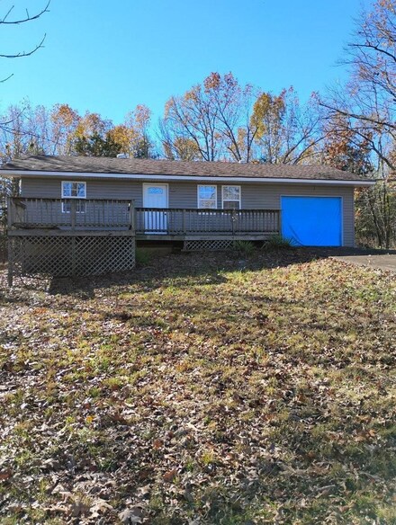 901 W Tri Lakes Dr, Horseshoe Bend, AR 72512