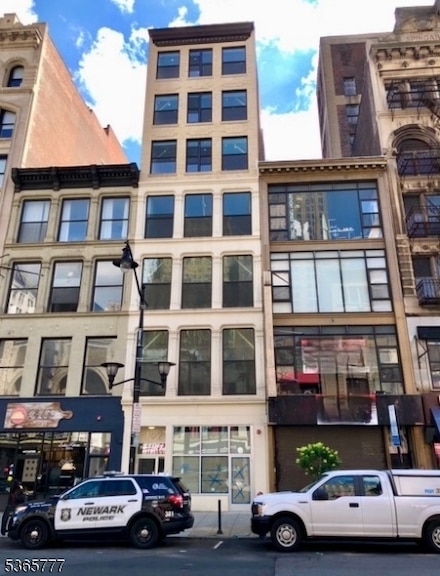 192 Market St Unit 6B, Newark, NJ 07102
