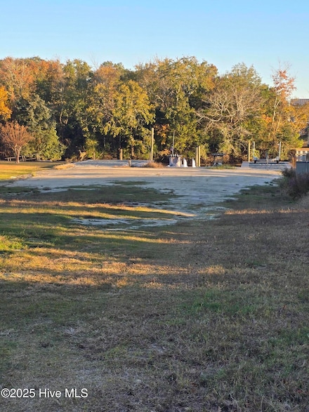 113 Mallard Dr, Hampstead, NC 28443