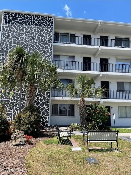 4906 Victoria Dr Unit 313, Cape Coral, FL 33904